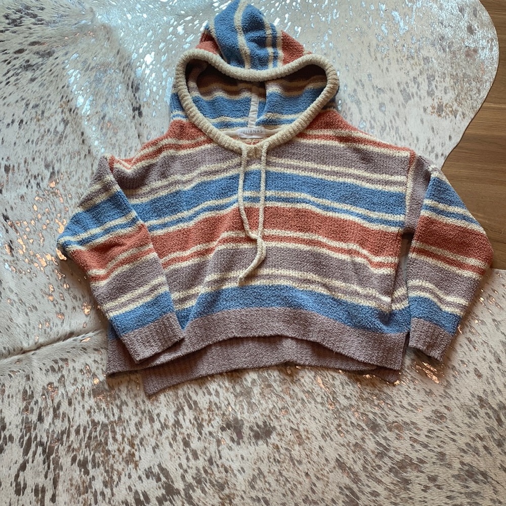 Striped hooded top